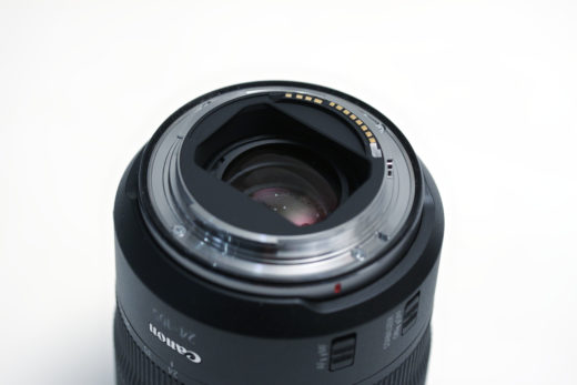 Lens mount on the back of a Canon 24-105mm F4-7.1 IS STM lens.