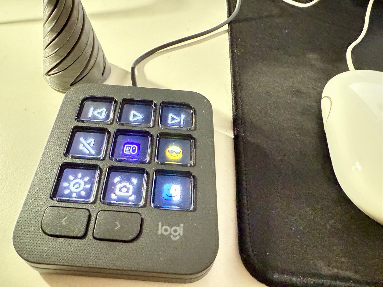 Review: Logitech MX Creative Console 5