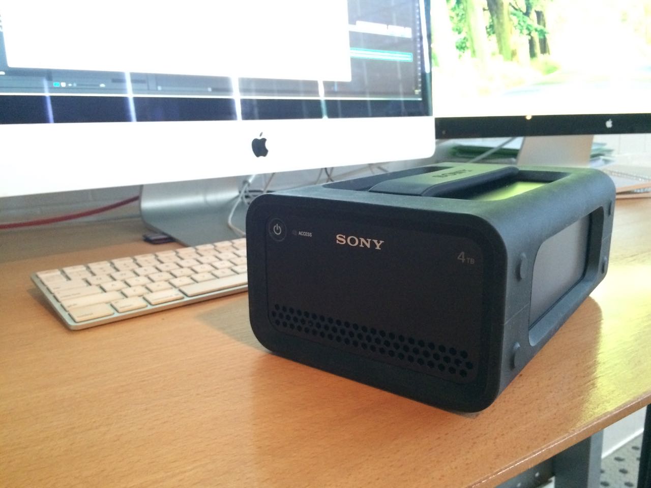 Review: Sony PSZ-RA4T hard drive - A very portable rugged RAID by