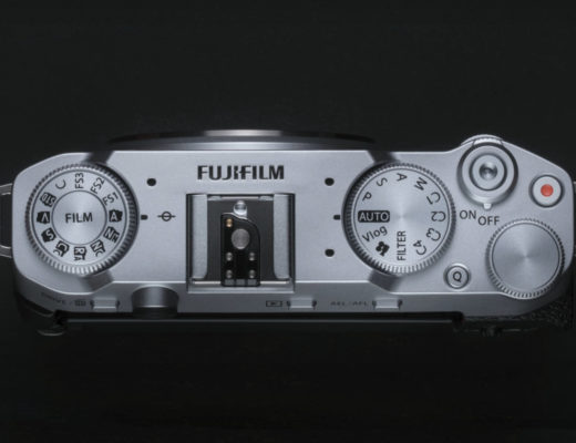 FUJIFILM X-M5: three microphones and 6.2K/30P movie recording