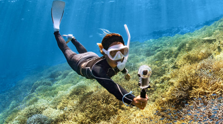 Insta360 X3 Invisible Dive Kit for crystal clear 360 footage