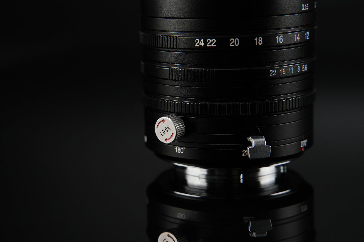 Venus Optics announces the world’s first wide-angle zoom shift lens