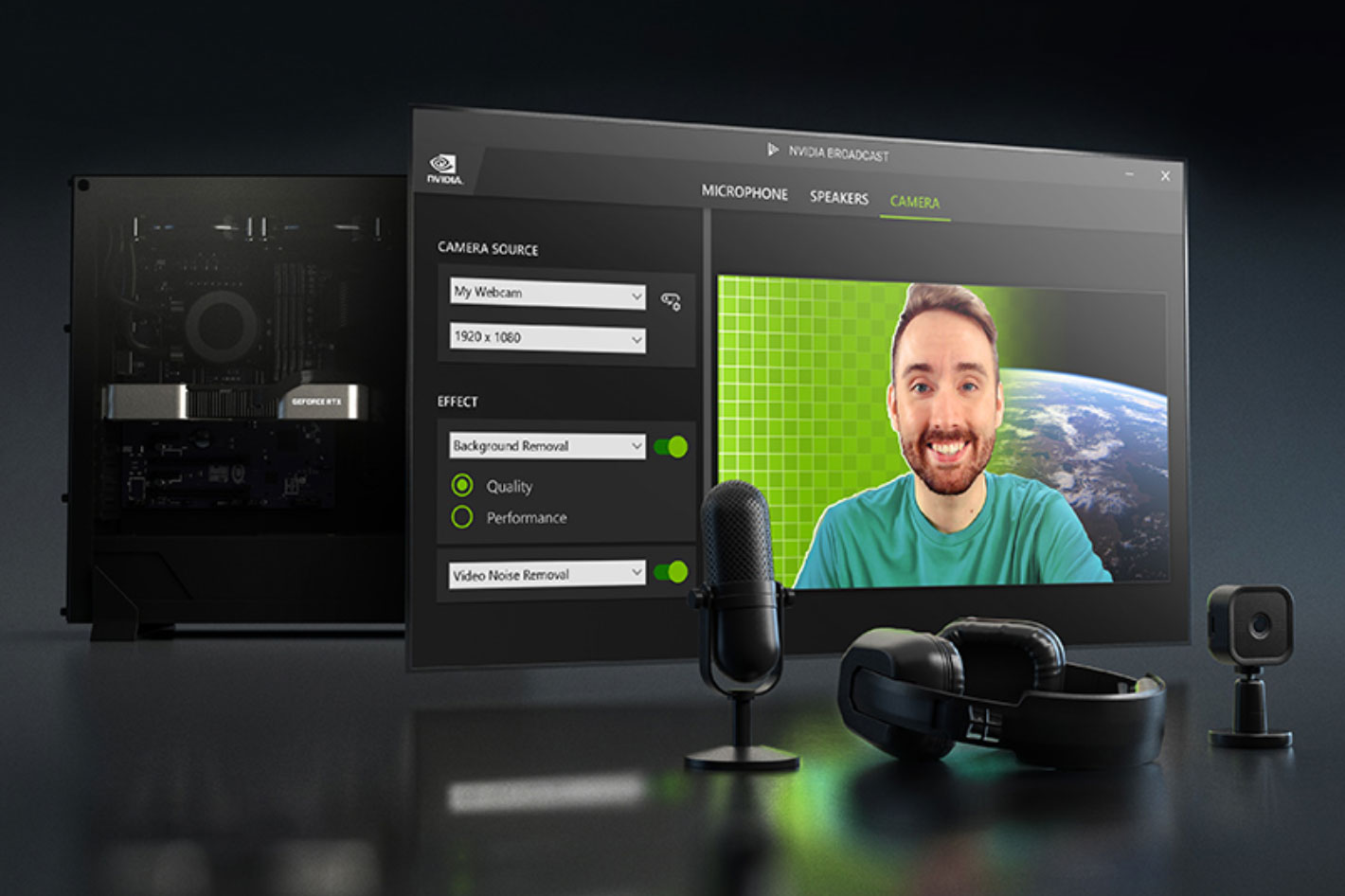 Is voice chat supported with GeForce NOW and how do I enable the microphone  on GeForce NOW?